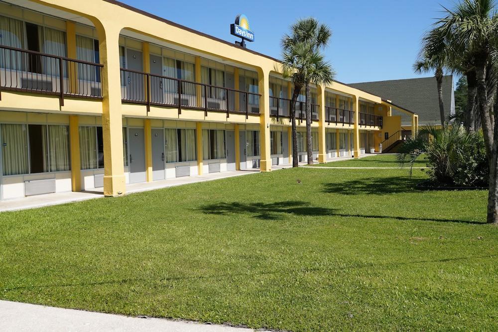 Days Inn By Wyndham Lake City I-75 Екстериор снимка