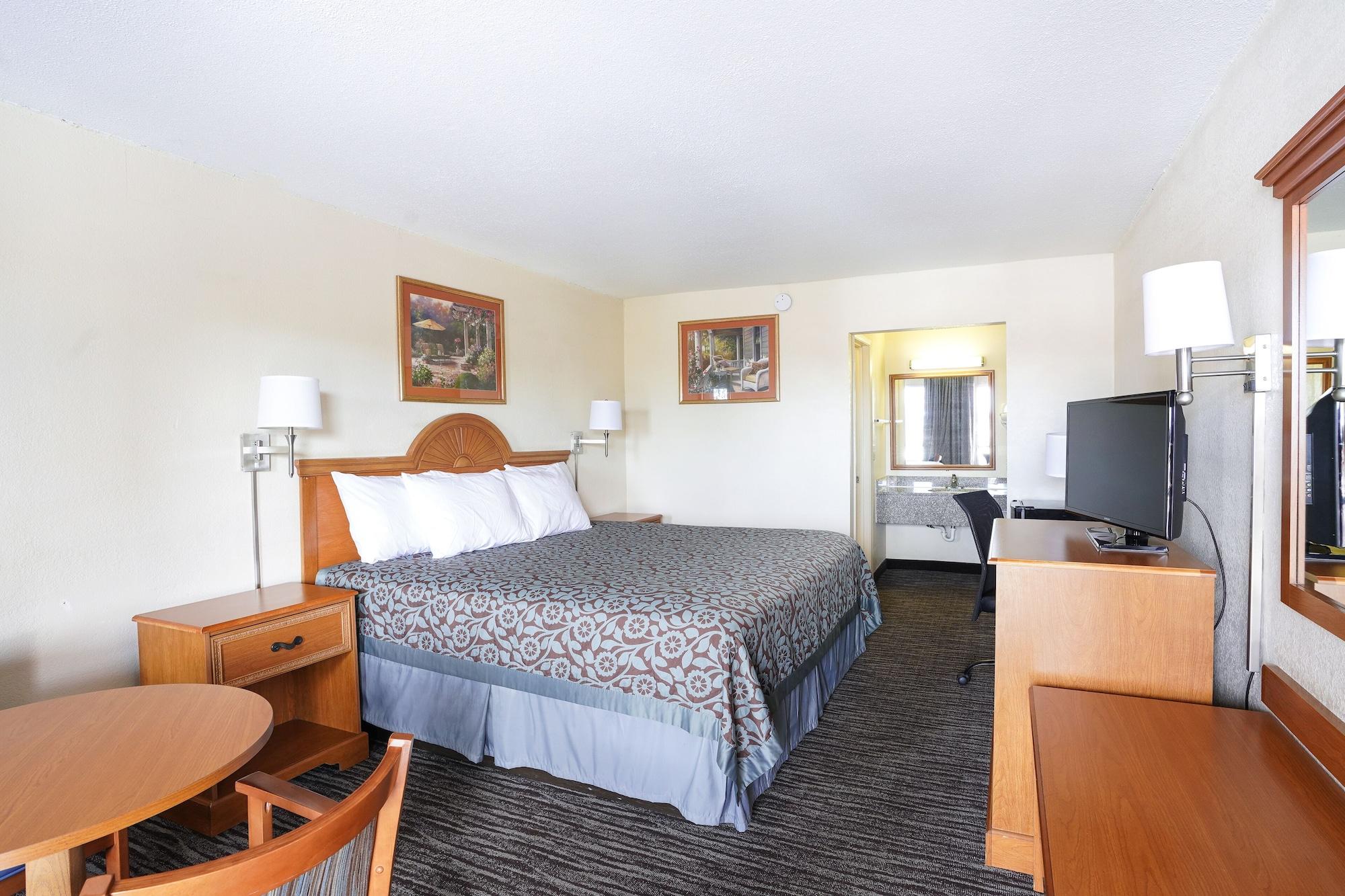 Days Inn By Wyndham Lake City I-75 Екстериор снимка
